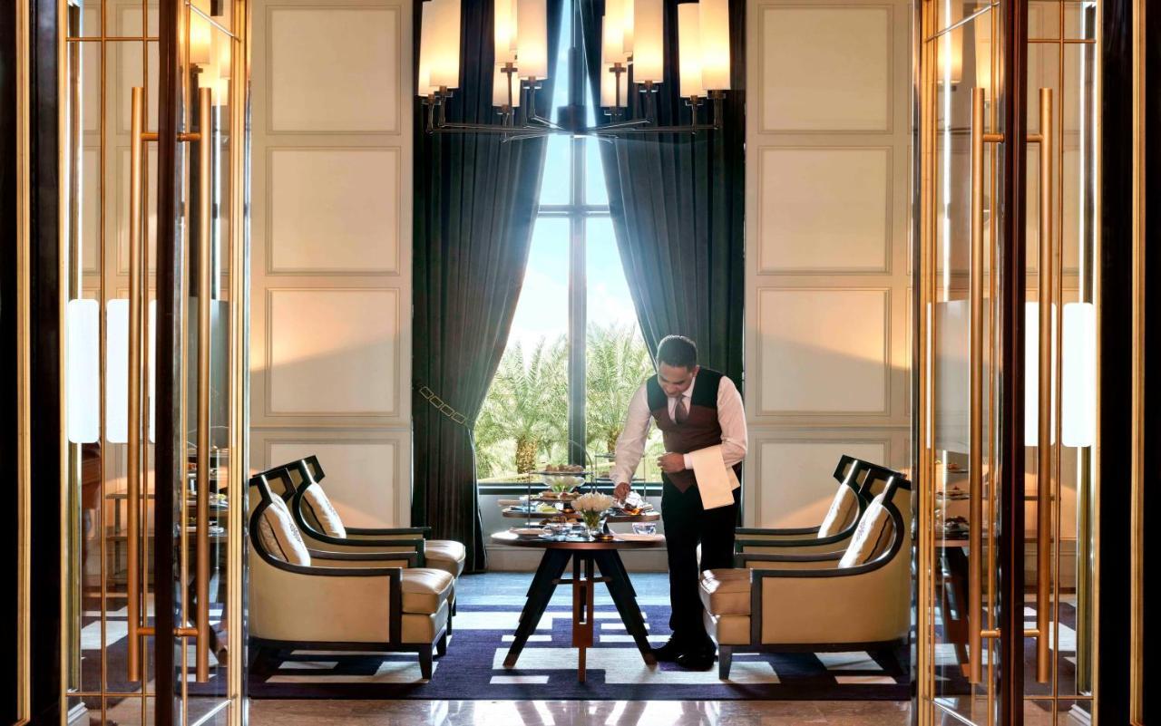 Fairmont Riyadh Eksteriør billede The Concierge