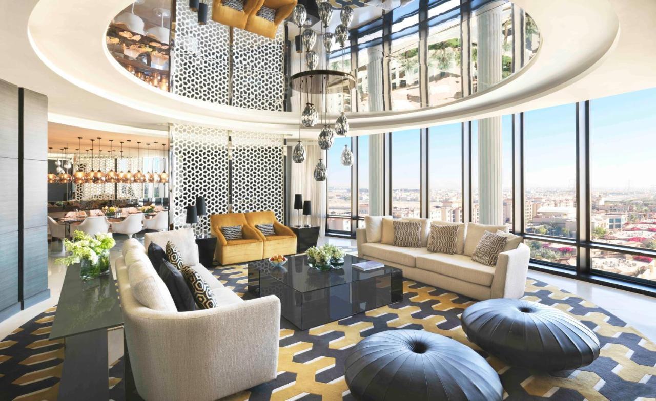 Fairmont Riyadh Eksteriør billede The Club Lounge at the 39th floor
