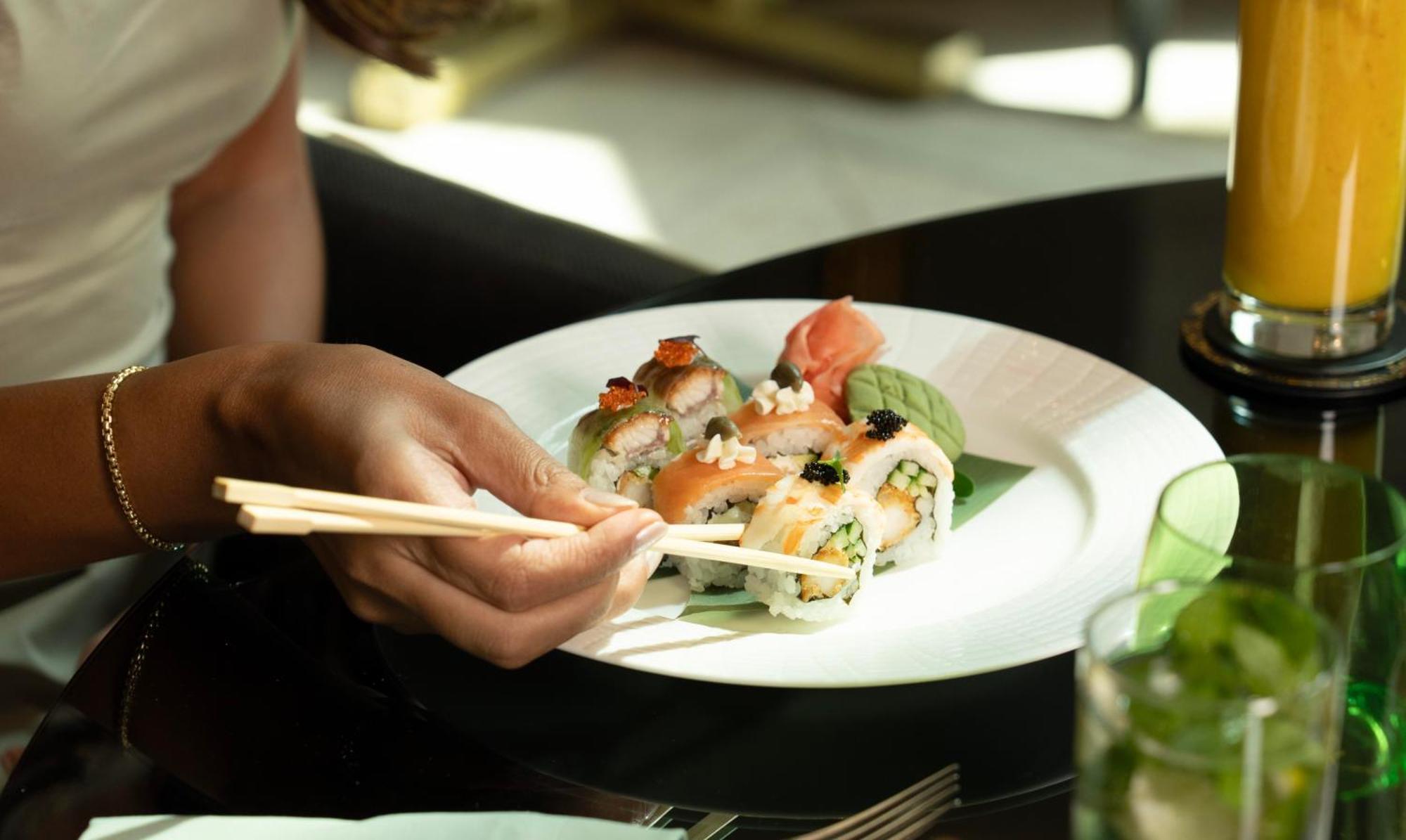 Fairmont Riyadh Eksteriør billede Sushi